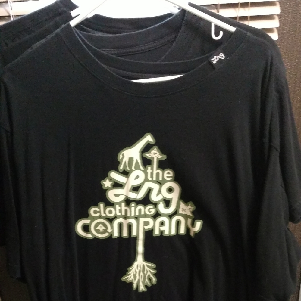 LRG TSHIRT